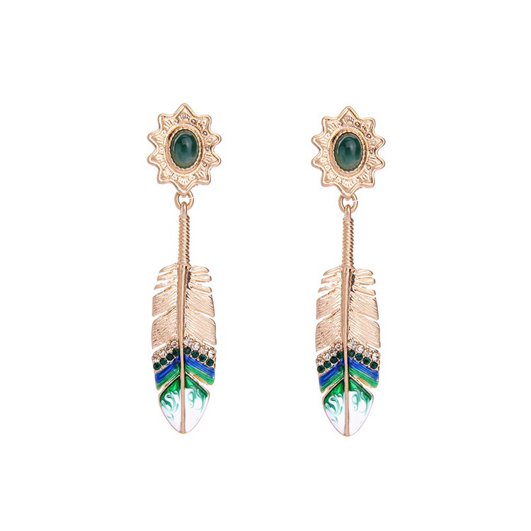Feather design fashion earring